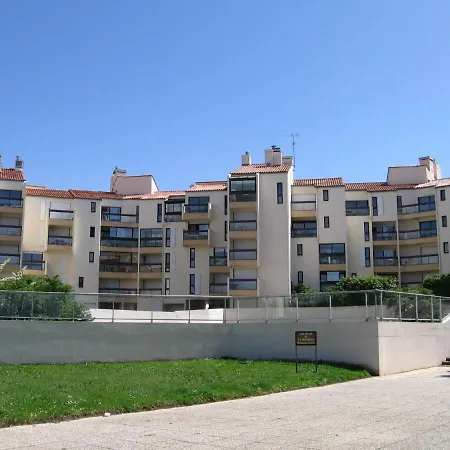 Lumineux Avec Mezzanine, Balcon Et Piscine A - Fr-1-551-36